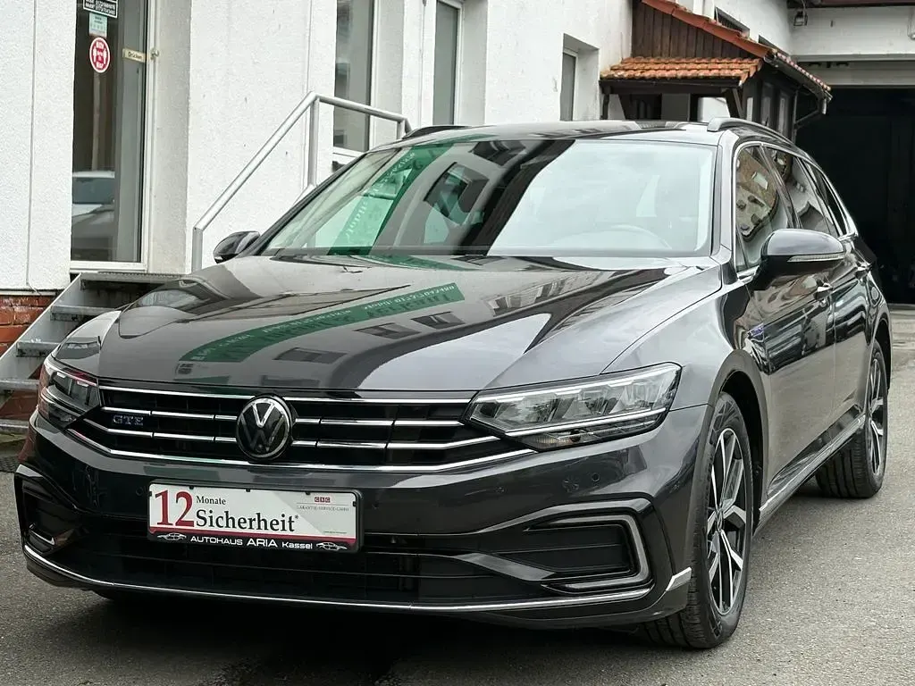 Używany VW Passat GTE 218 KM (160 kW) 2022 Szary Kombi