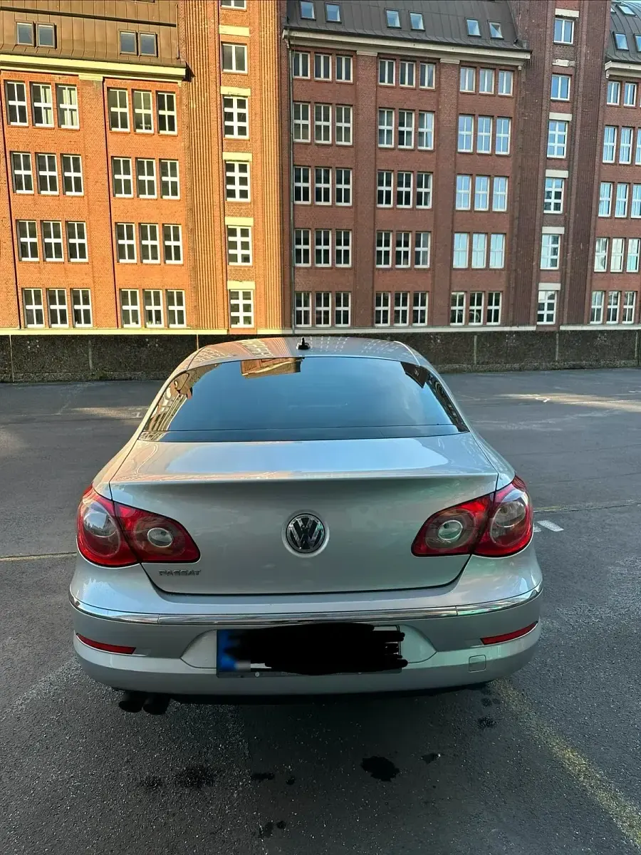 Gebraucht VW Passat 160 PS (117 kW) 2010 Silber Coupé