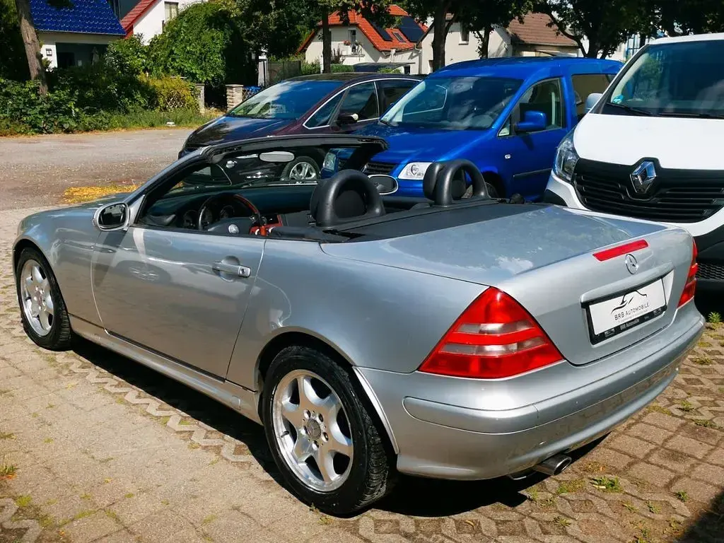 Gebraucht Mercedes SLK200 163 PS (119 kW) 2000 Silber Cabrio