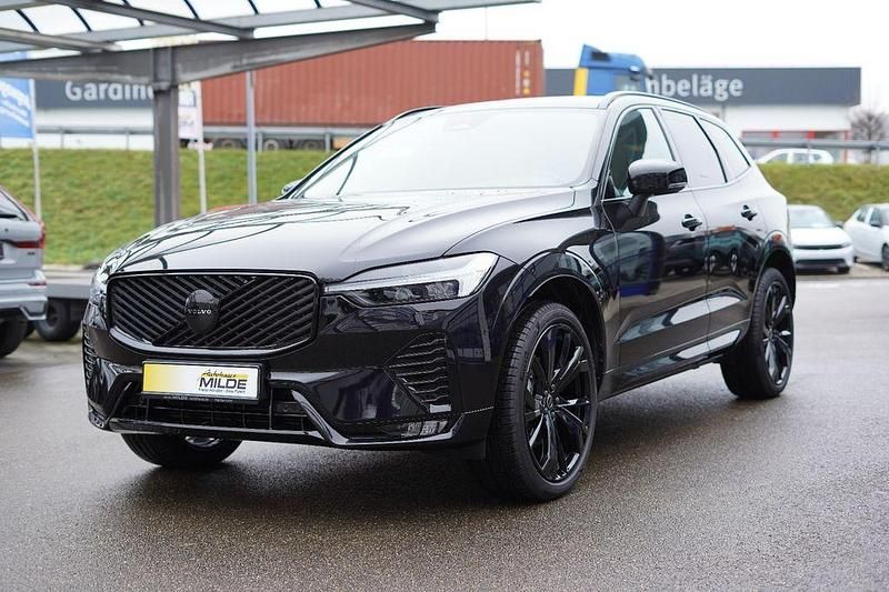 Neu Volvo XC60 250 PS (183 kW) 2025 Schwarz SUV
