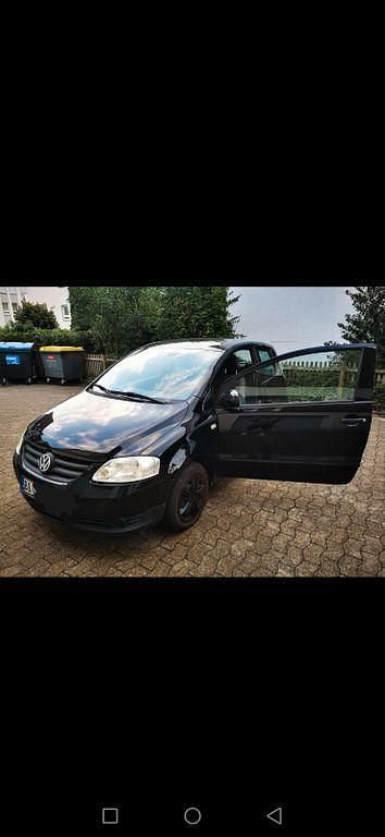 Gebraucht VW Fox 54 PS (39 kW) 2009 Schwarz Kleinwagen