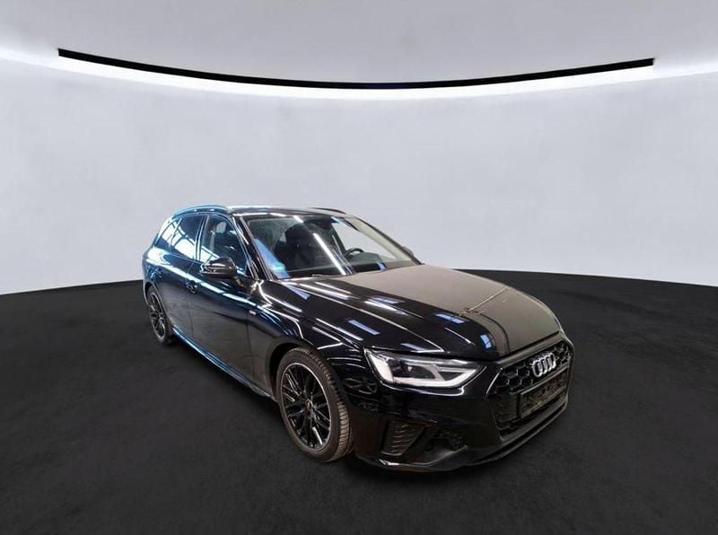 Gebraucht Audi A4 S-Line 163 PS (119 kW) 2023 Außenfarbe: Kombi