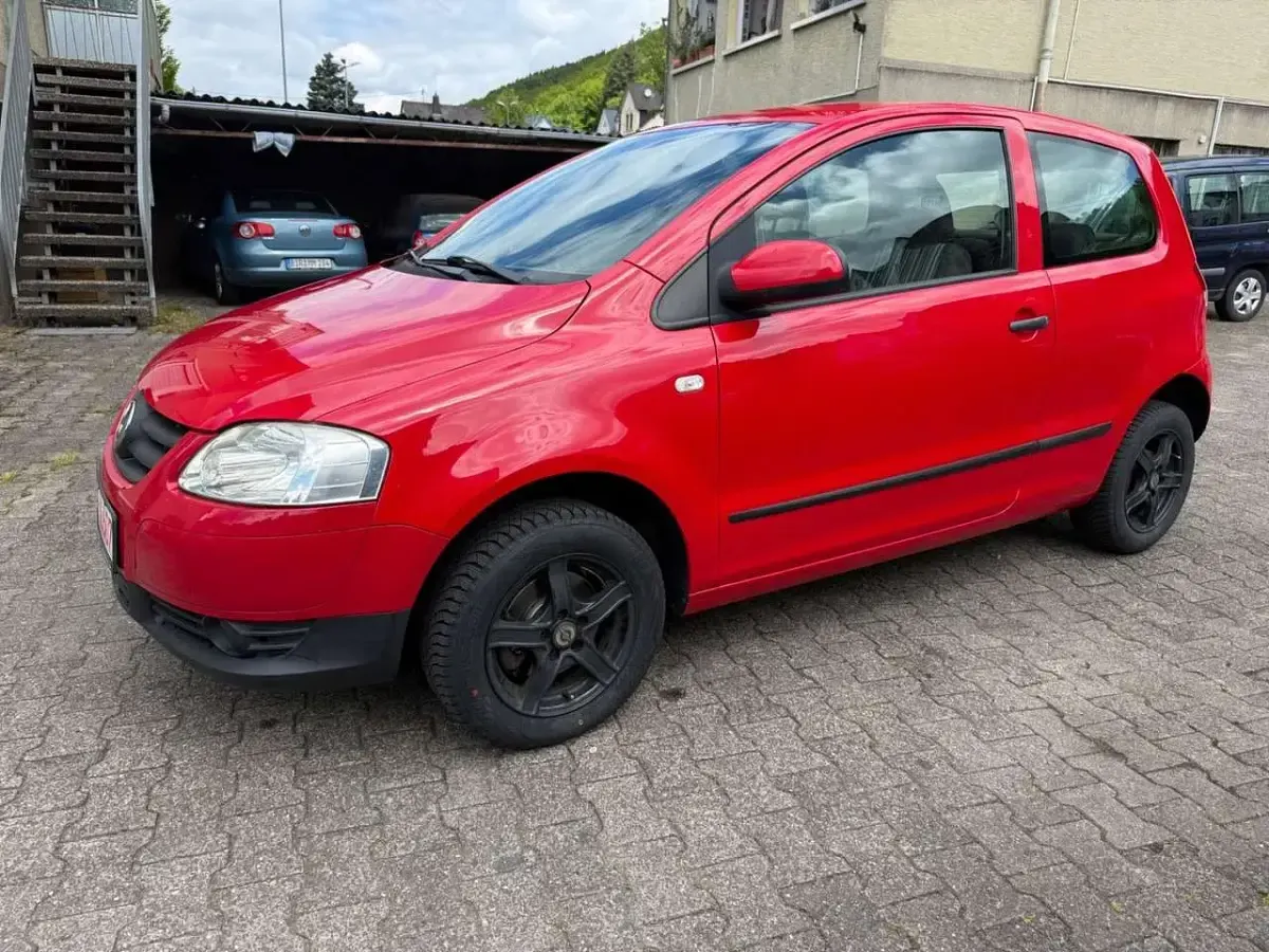 Używany VW Fox 75 KM (55 kW) 2007 Czerwony Hatchback