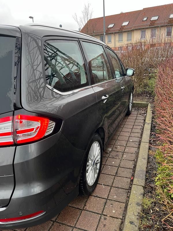 Usata Ford Galaxy 160 CV (117 kW) 2017 Grigio Monovolume