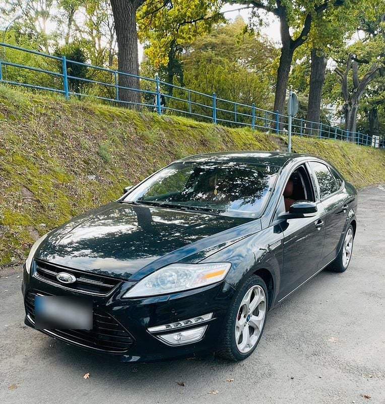 Schwarz Gebraucht 2011 Ford Mondeo Limousine | 4.800 € (Superpreis) - Bild 1/4