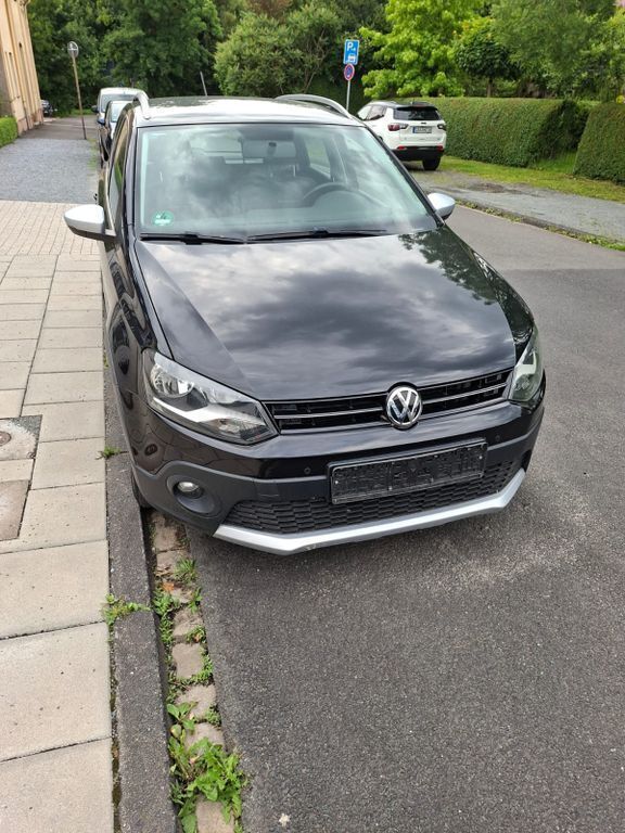 Schwarz Gebraucht 2014 VW Polo Cross Kleinwagen | 6.900 € (Superpreis) - Bild 1/4