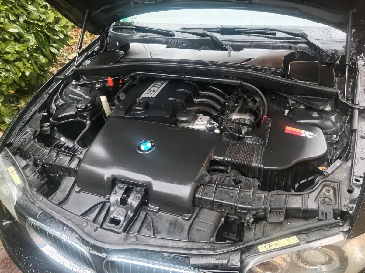Gebraucht BMW 118 143 PS (105 kW) 2007 Schwarz Kleinwagen