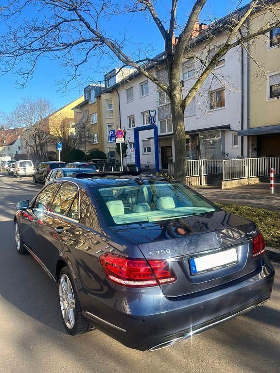 Gebraucht Mercedes E350 Elegance 252 PS (185 kW) 2014 Blau Limousine