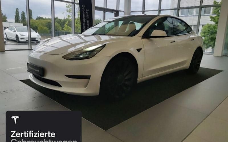 Weiß Gebraucht 2021 Tesla Model 3 Performance Limousine | 28.500 € (Fairer Preis) - Bild 1/4