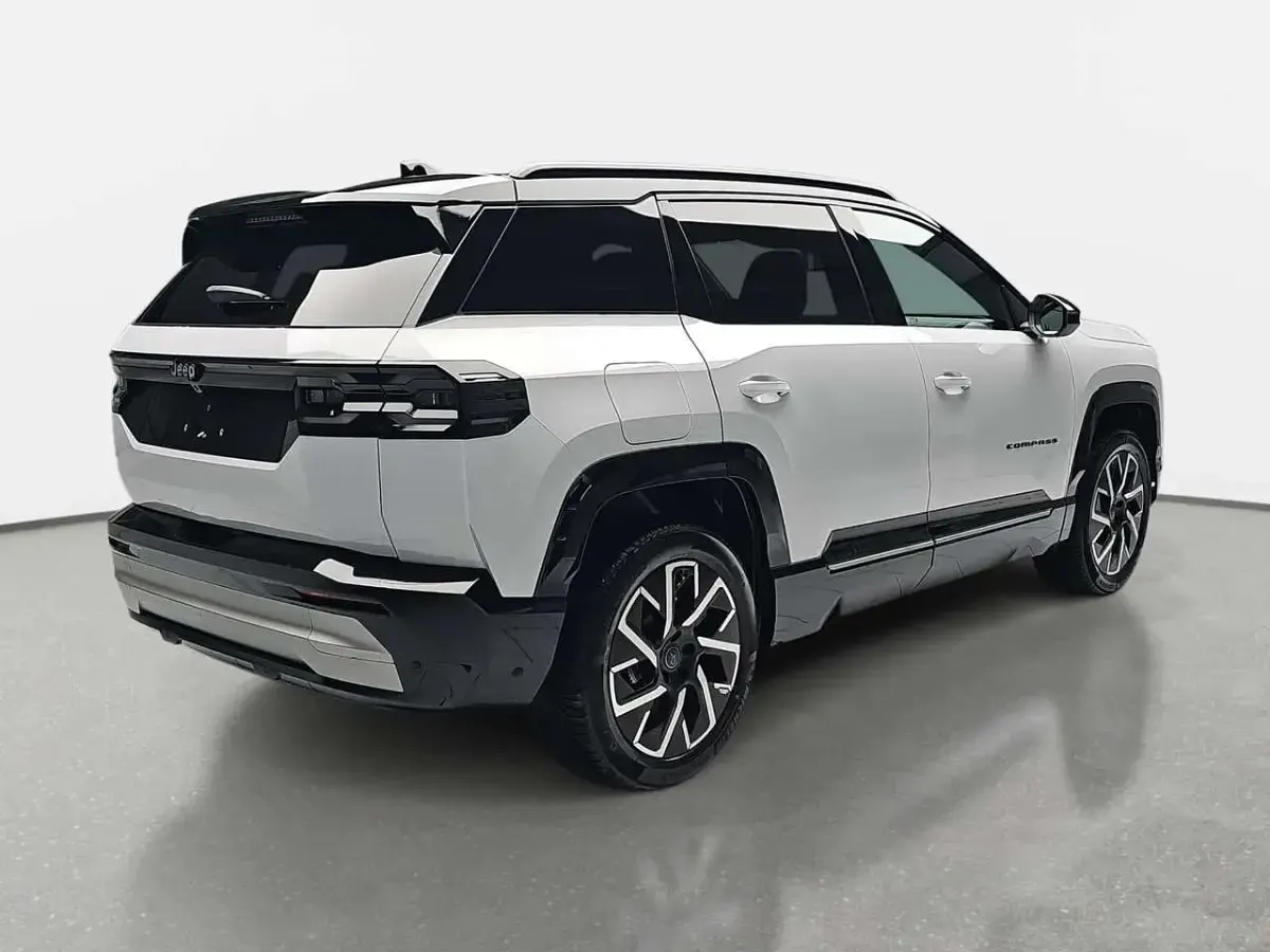 Neu Jeep Compass 224 PS (164 kW) 2026 Antarctica / dach schwarz SUV