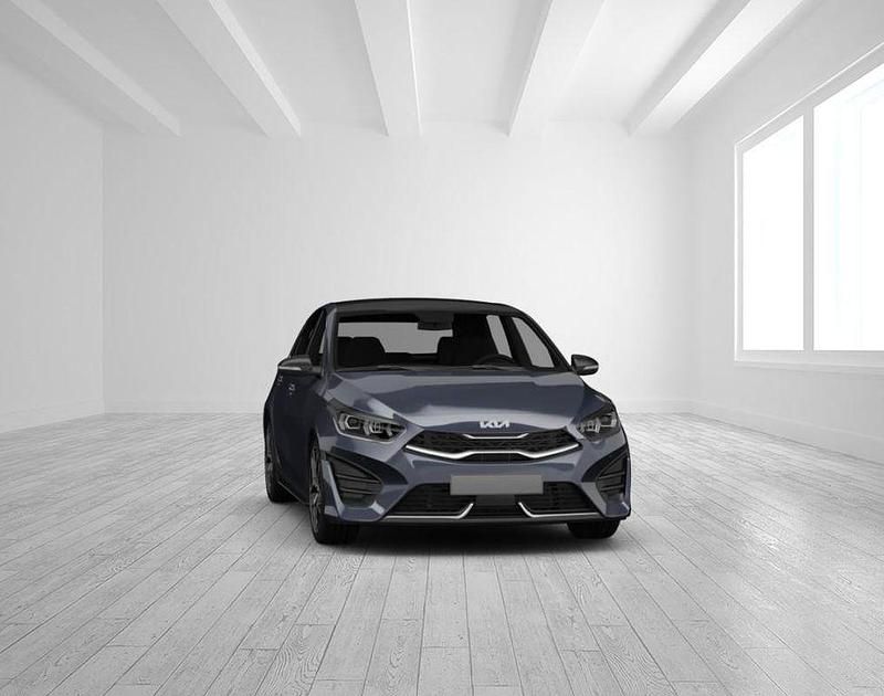 Neu Kia Ceed 140 PS (102 kW) 2026 Grau Kleinwagen