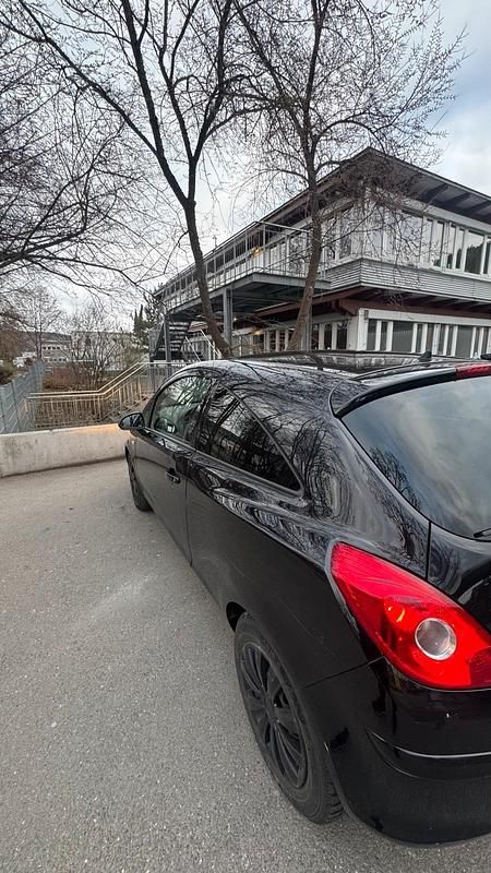 Second-hand Opel Corsa 90 CP (66 kW) 2009 Negru Hatchback