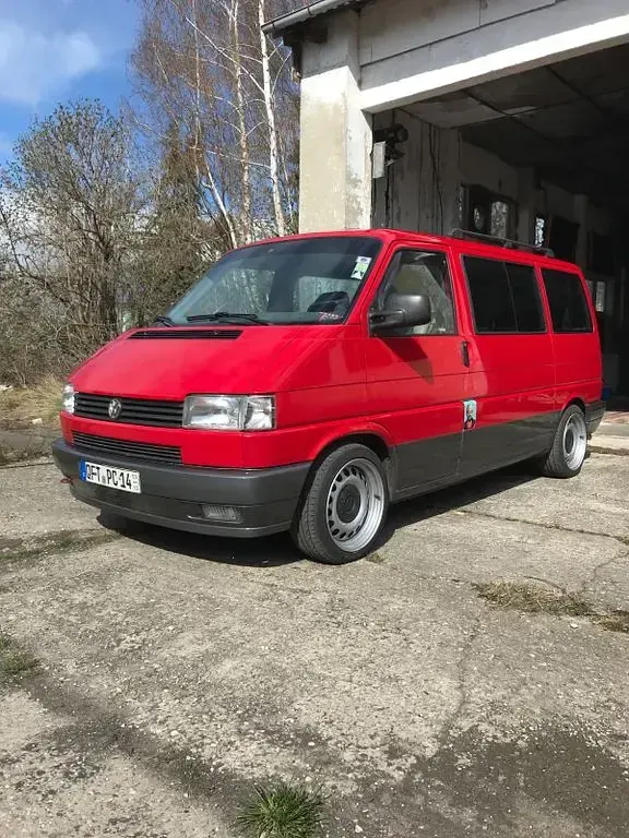 Gebraucht VW Multivan Allstar 84 PS (61 kW) 1995 Rot Van / Kleinbus
