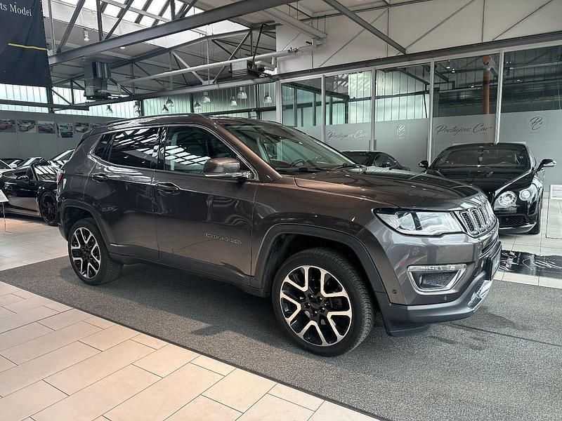 Gebraucht Jeep Compass Limited 170 PS (125 kW) 2018 Grau SUV