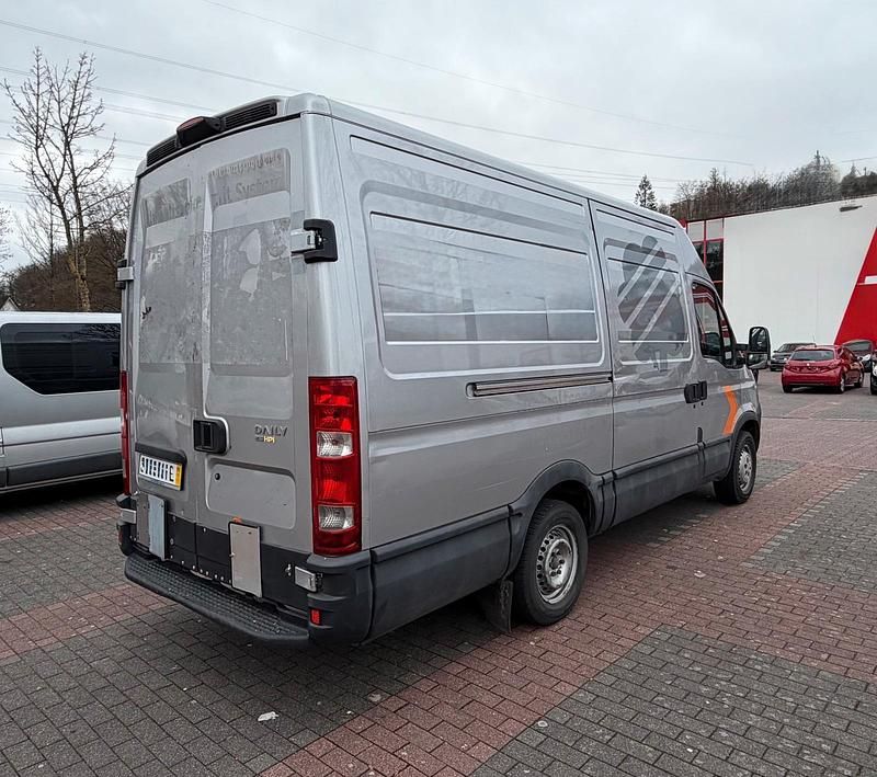 Gebraucht Iveco Daily 106 PS (77 kW) 2010 Van / Kleinbus