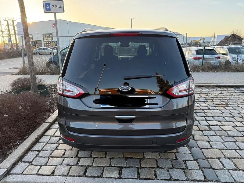 Gebraucht Ford Galaxy 150 PS (110 kW) 2019 Grau Van / Kleinbus