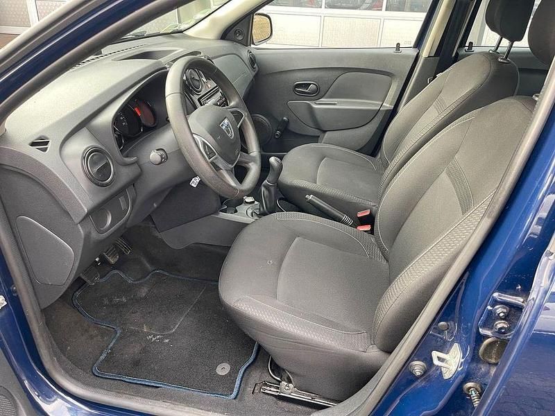 Gebraucht Dacia Logan MCV Essentiel 73 PS (53 kW) 2017 Blau Limousine