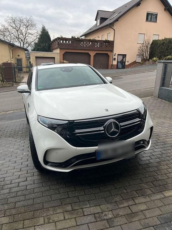 Gebraucht Mercedes EQC400 AMG line 300 kW (408 PS) 2020 Weiß SUV