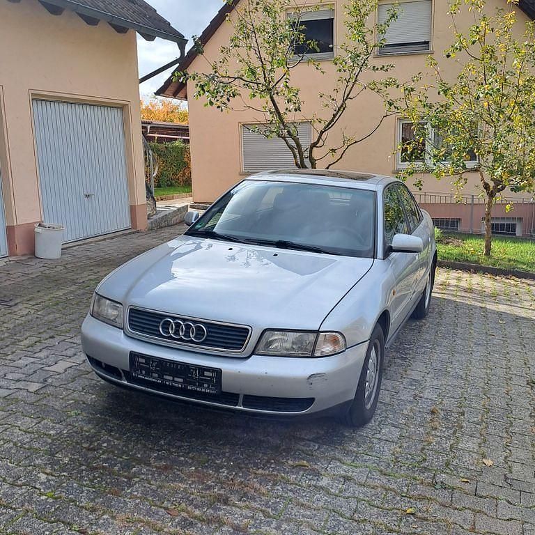 Gebraucht Audi A4 101 PS (74 kW) 1998 Silber Limousine