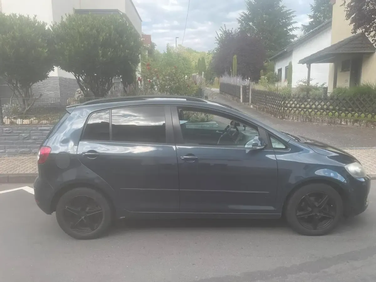 Gebraucht VW Golf VI 80 PS (58 kW) 2010 Blau Kleinwagen
