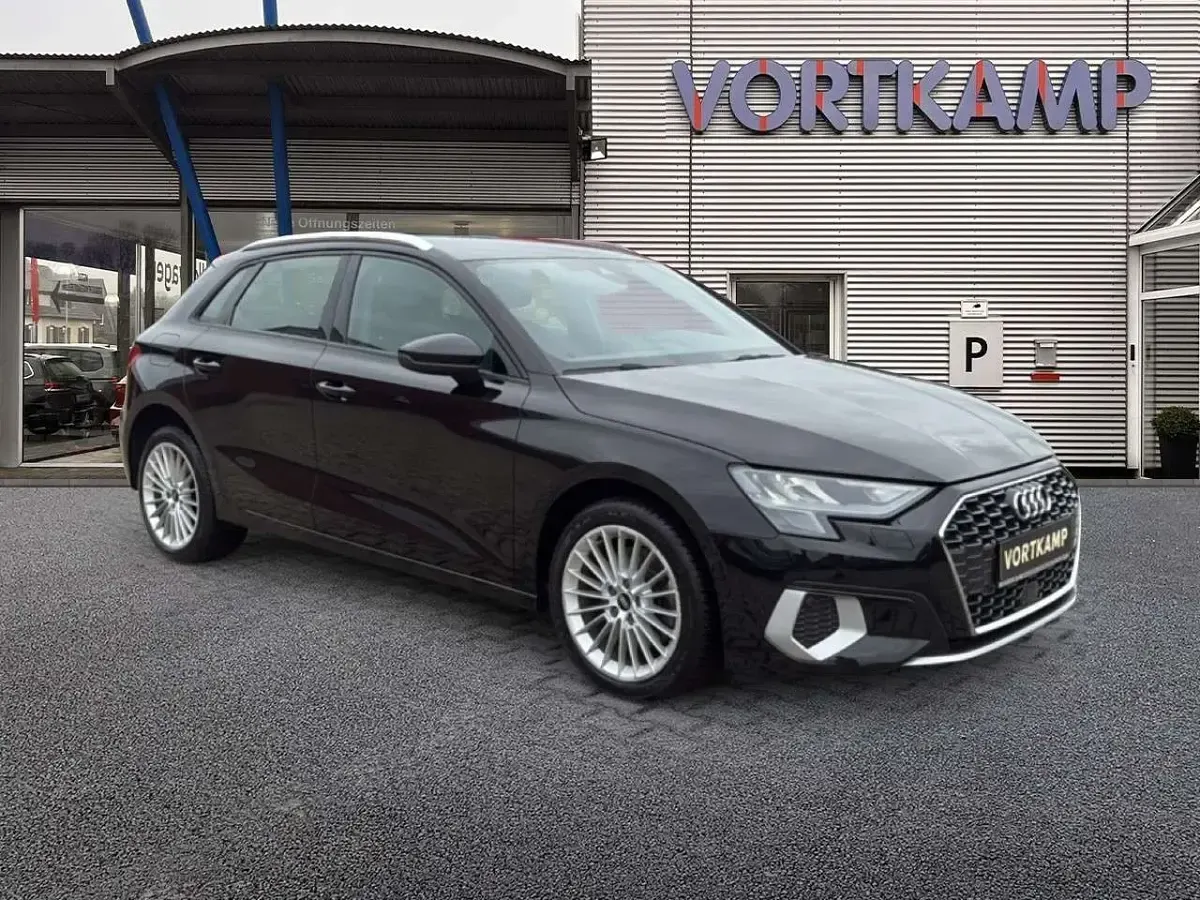 Gebraucht Audi A3 Sportback e-tron Advanced 204 PS (150 kW) 2021 Mythosschwarz Kleinwagen