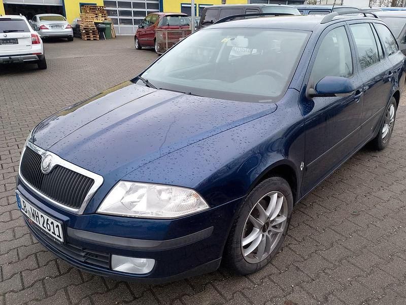 Gebraucht Skoda Octavia Elegance 160 PS (117 kW) 2008 Blau Kombi