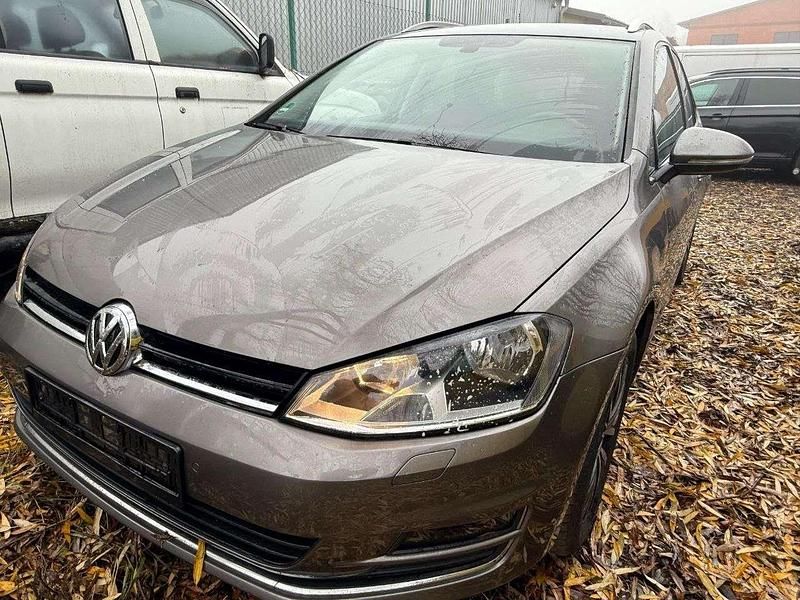 Gebraucht VW Golf VII Comfortline 116 PS (85 kW) 2015 Grau Kombi