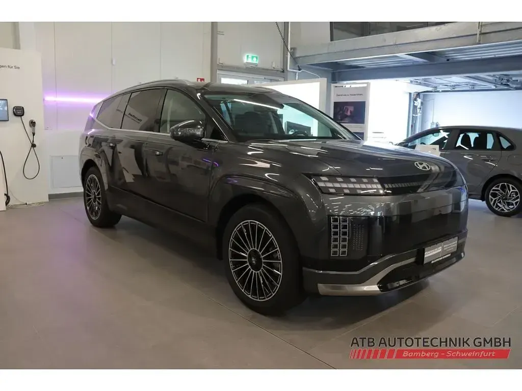 Neu Hyundai Ioniq 9 225 kW (307 PS) 2026 Met (grau SUV