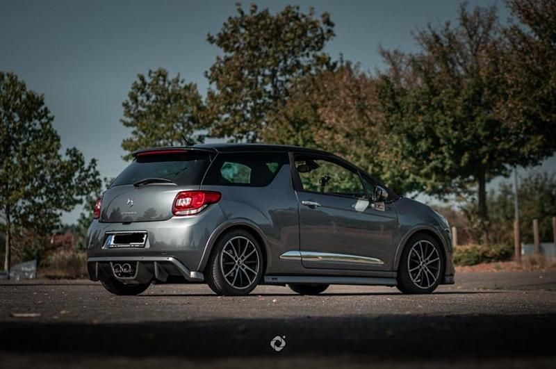 Gebraucht Citroën DS3 156 PS (114 kW) 2010 Grau Kleinwagen