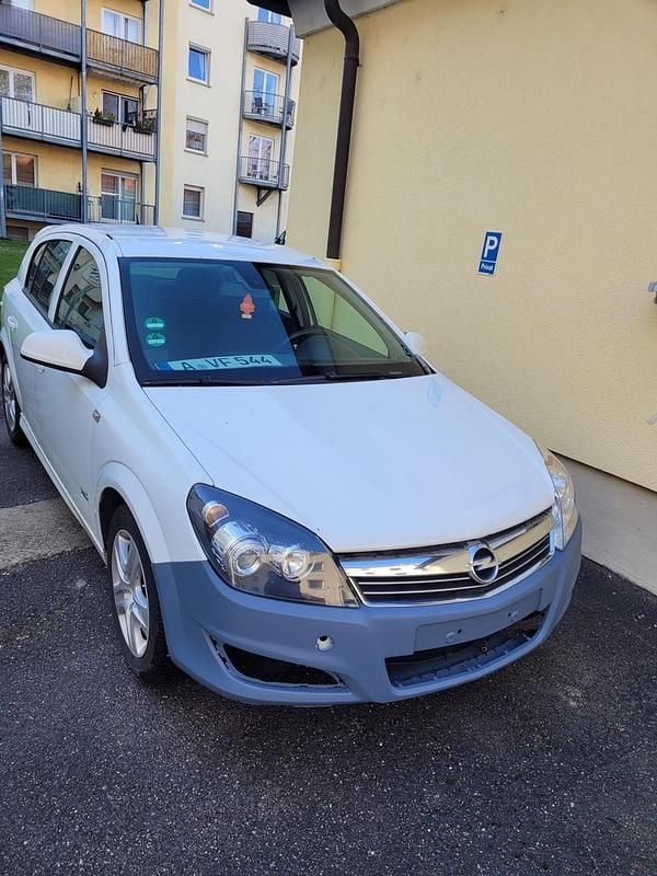 Gebraucht Opel Astra OPC 116 PS (85 kW) 2009 Weiß Kleinwagen