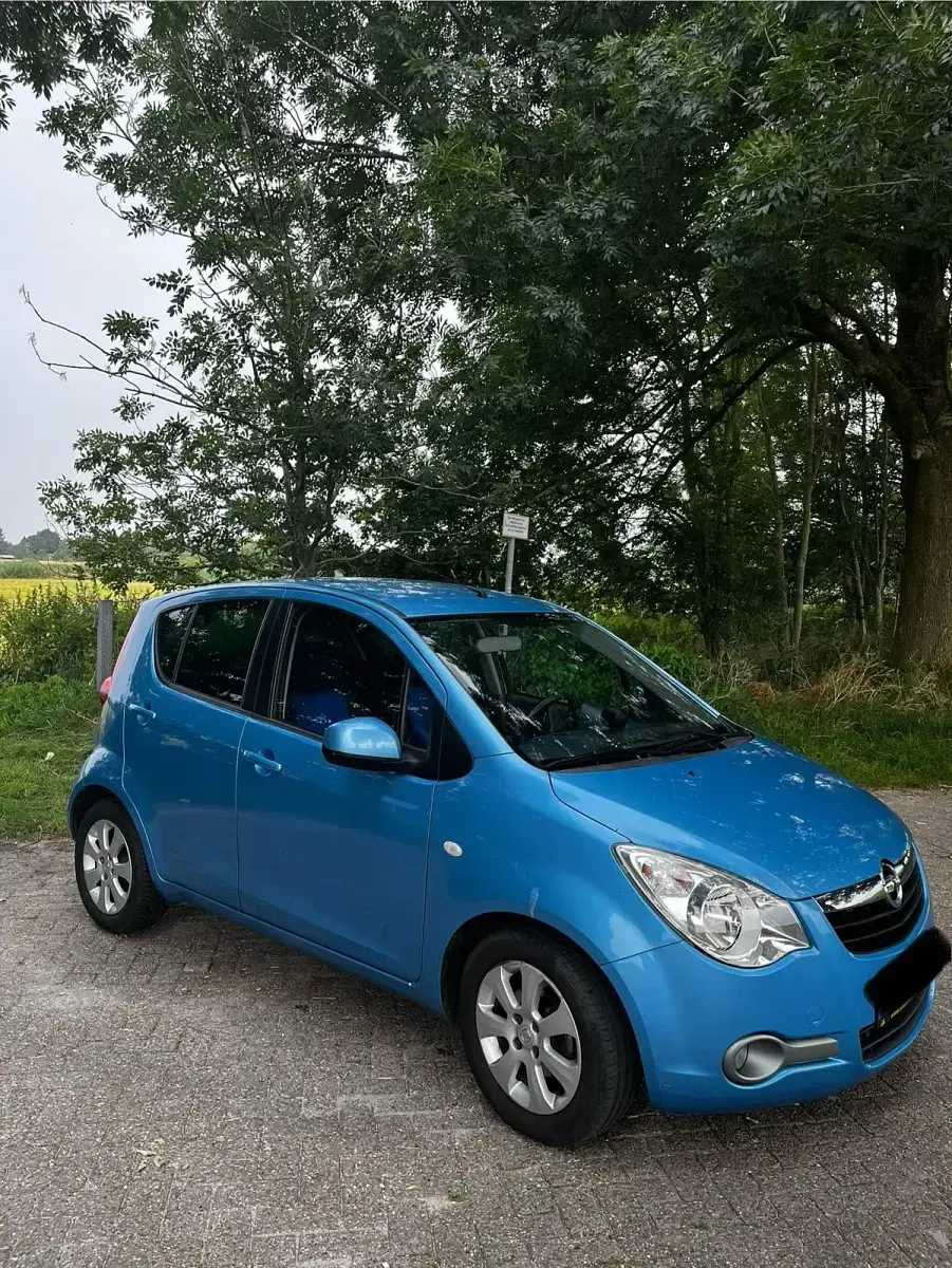 Gebraucht Opel Agila 65 PS (47 kW) 2010 Blau Kleinwagen