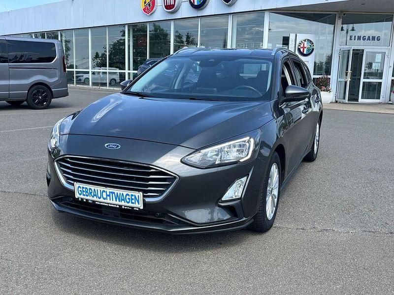 Gebraucht Ford Focus Titanium 155 PS (114 kW) 2020 Grau Kombi