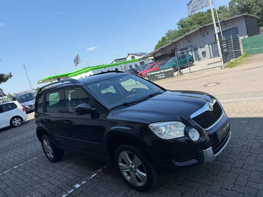 Gebraucht Skoda Yeti Ambition 140 PS (102 kW) 2013 Schwarz SUV