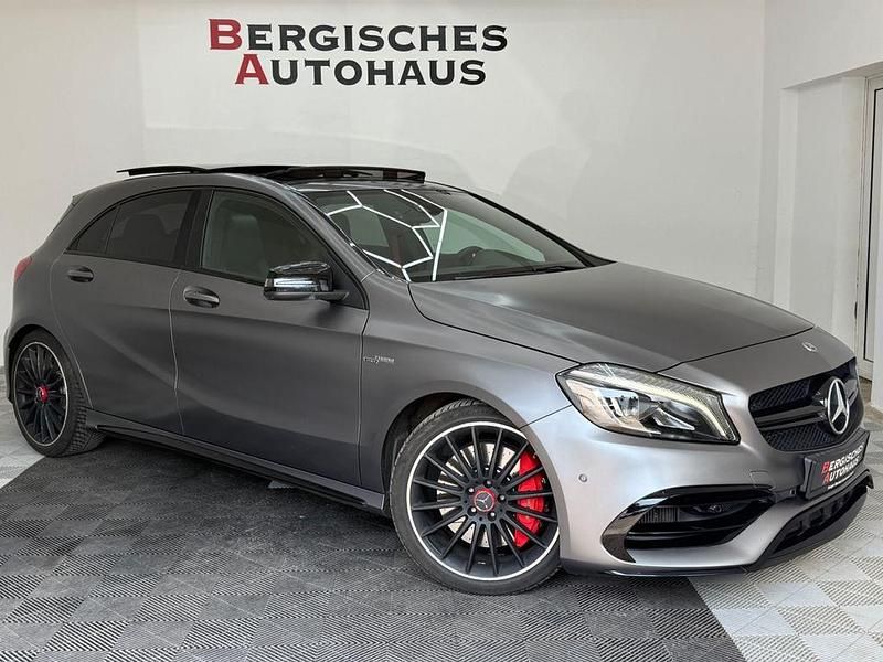 Grau Gebraucht 2017 Mercedes A45 AMG AMG Limousine | 26.500 € (Fairer Preis) - Bild 1/4