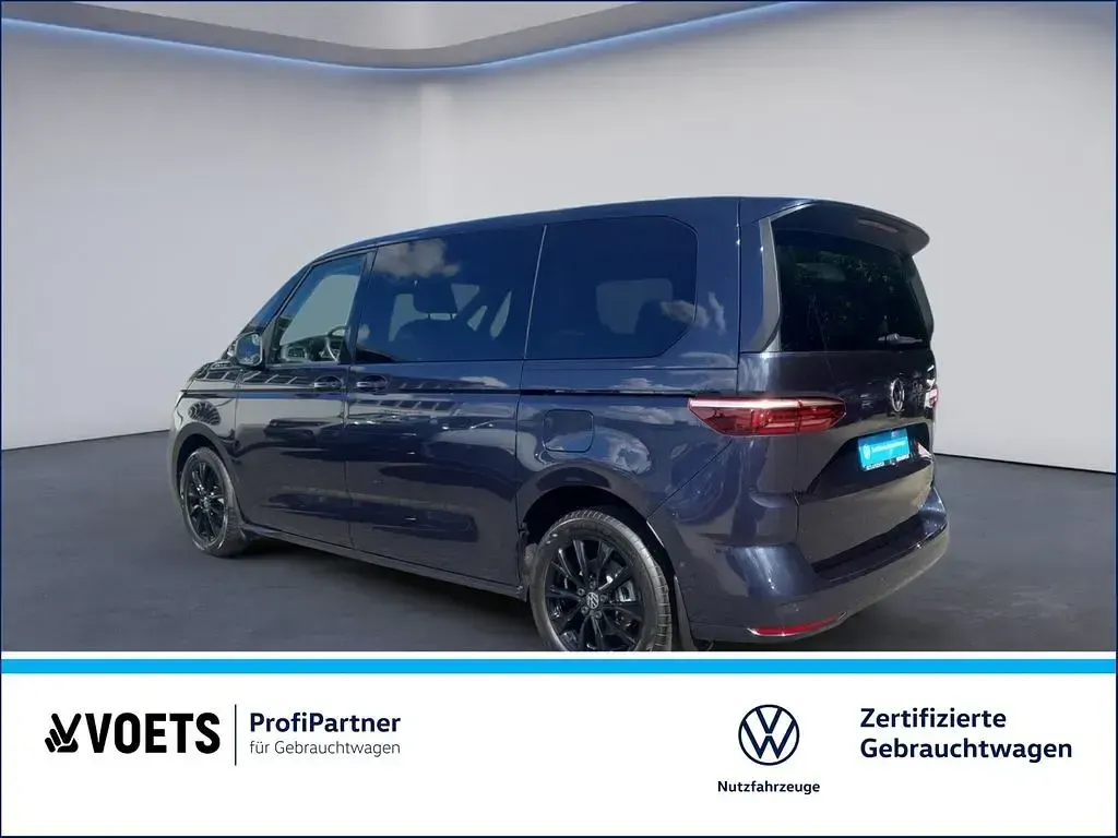 Gebraucht VW Multivan Life 150 PS (110 kW) 2024 Blau Van / Kleinbus