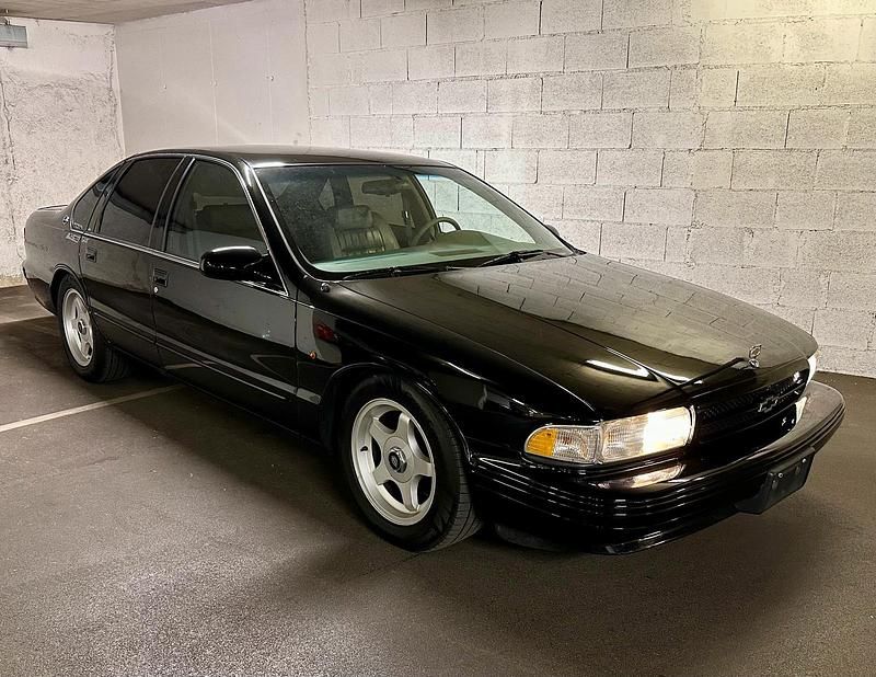 Schwarz Gebraucht 1995 Chevrolet Impala Limousine | 24.990 € - Bild 1/4