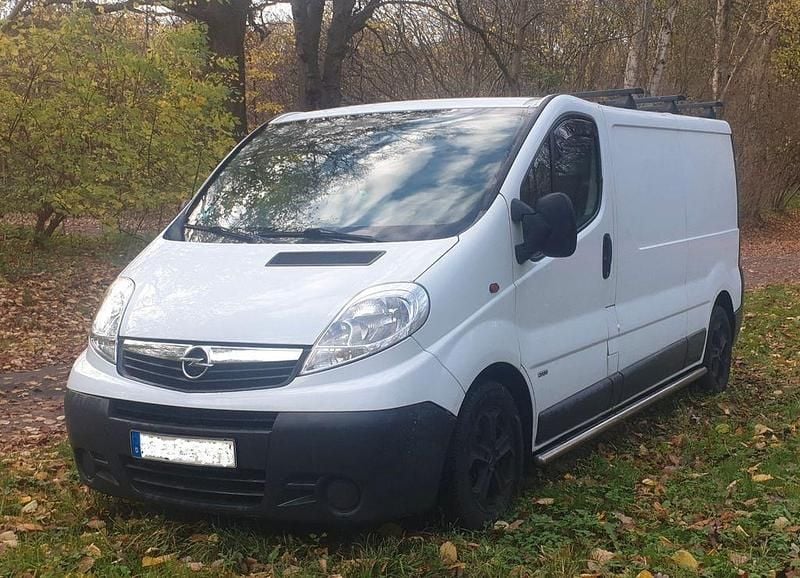Weiß Gebraucht 2011 Opel Vivaro Van | 5.500 € (Superpreis) - Bild 1/4