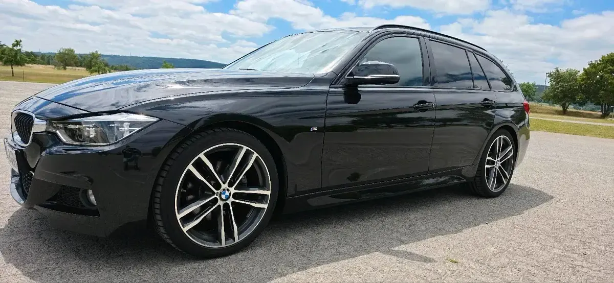 Gebraucht BMW 320 Shadowline 190 PS (139 kW) 2019 Schwarz Kombi