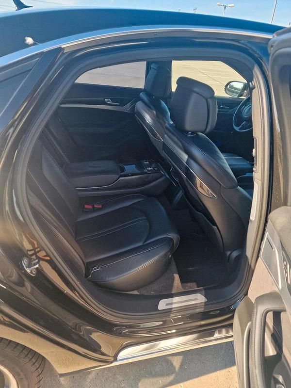 Gebraucht Audi A8 Comfort 326 PS (239 kW) 2011 Schwarz Limousine