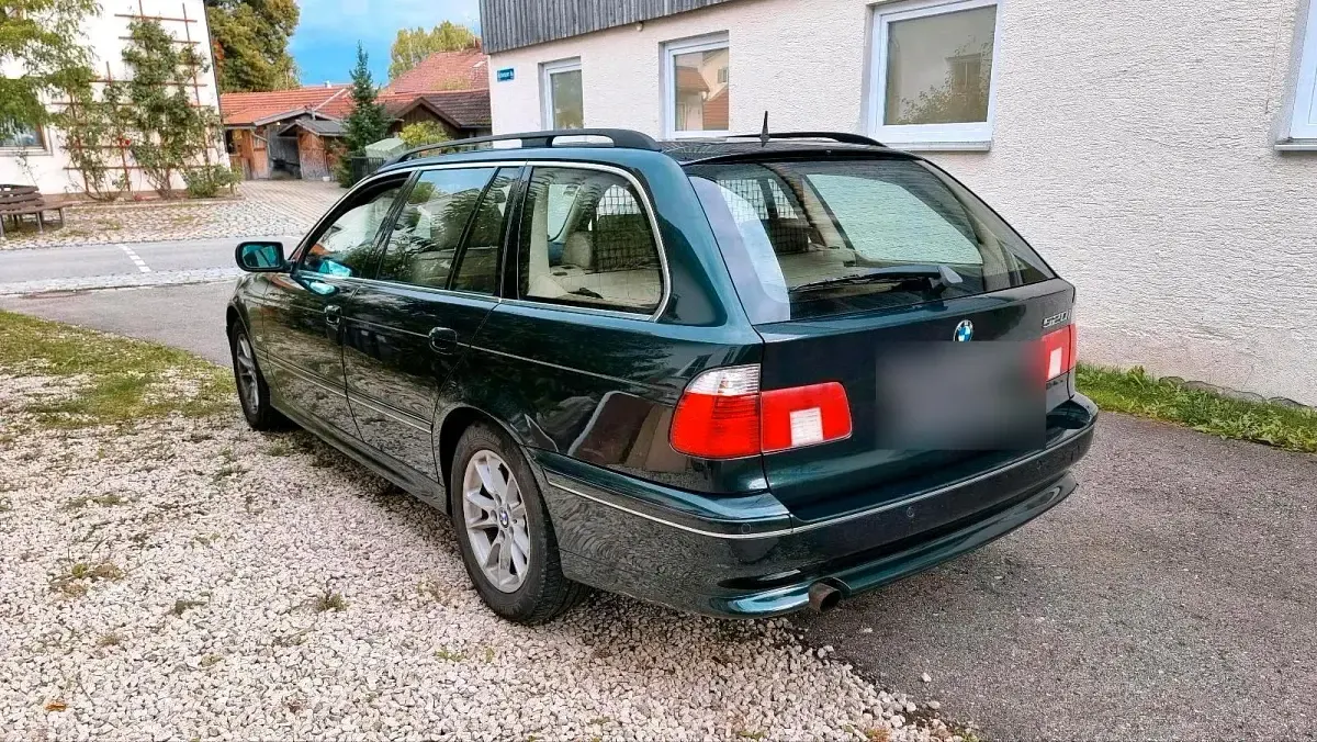 Gebraucht BMW 520 170 PS (125 kW) 2003 Grün Kombi