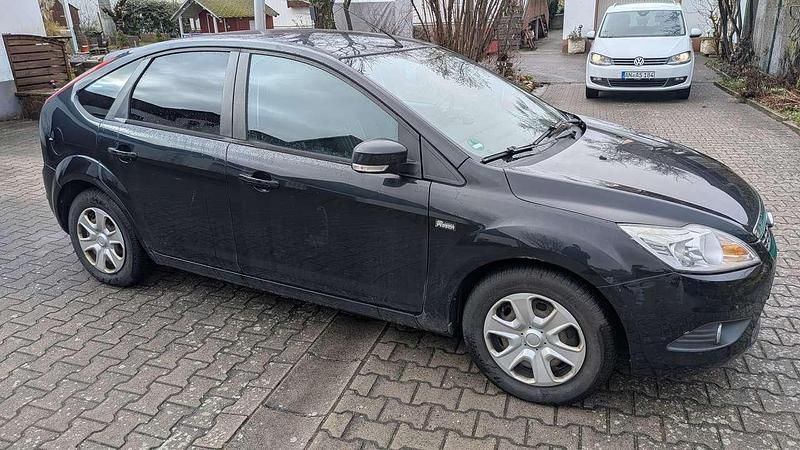 Używany Ford Focus Titanium 101 KM (74 kW) 2011 Czarny Sedan/Limuzyna