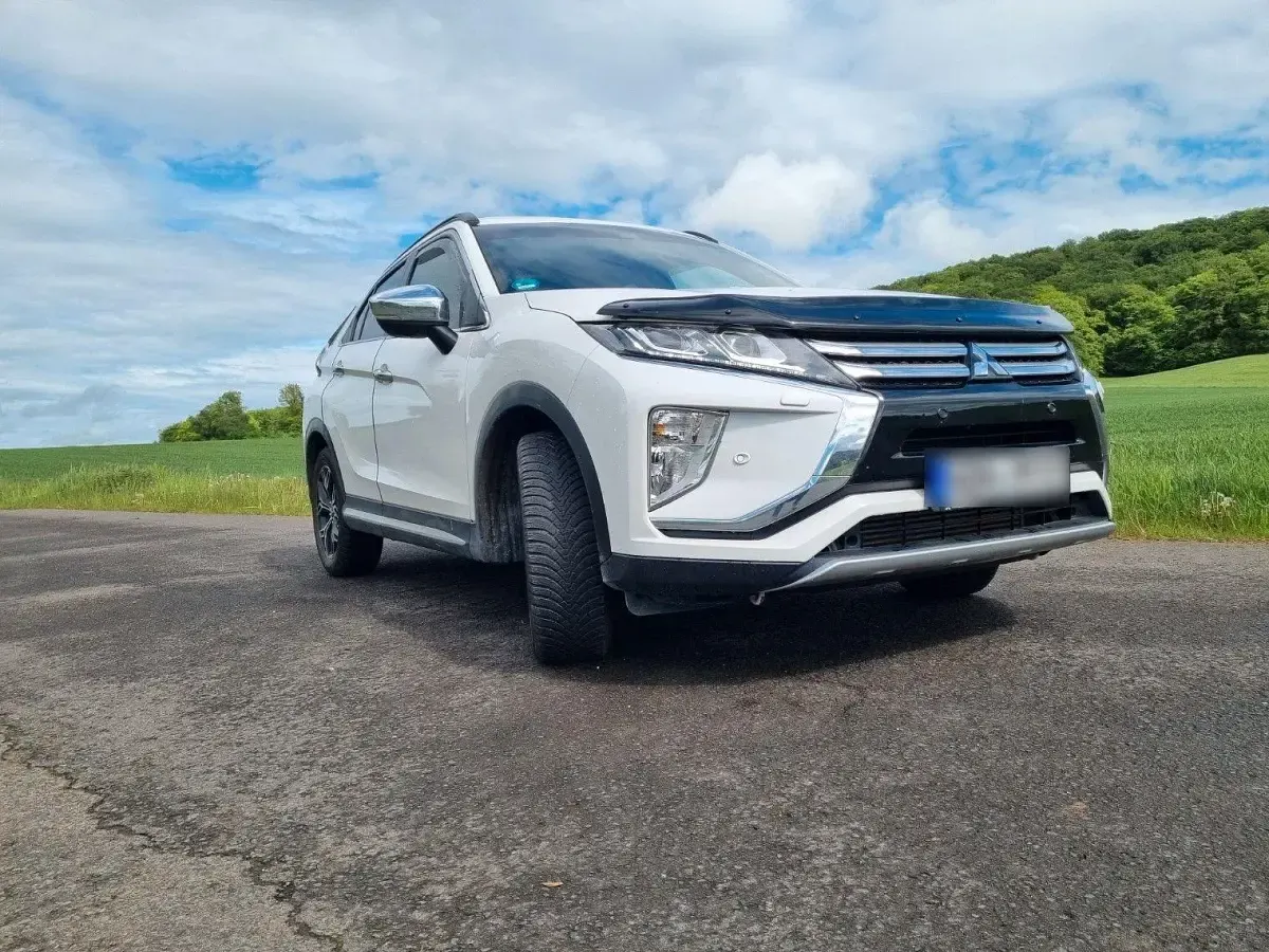 Gebraucht Mitsubishi Eclipse Cross 163 PS (119 kW) 2019 Weiß SUV