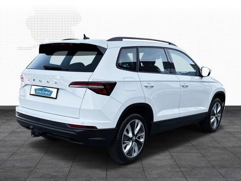 Gebraucht Skoda Karoq Style 150 PS (110 kW) 2023 Moonweiss metallic met. SUV