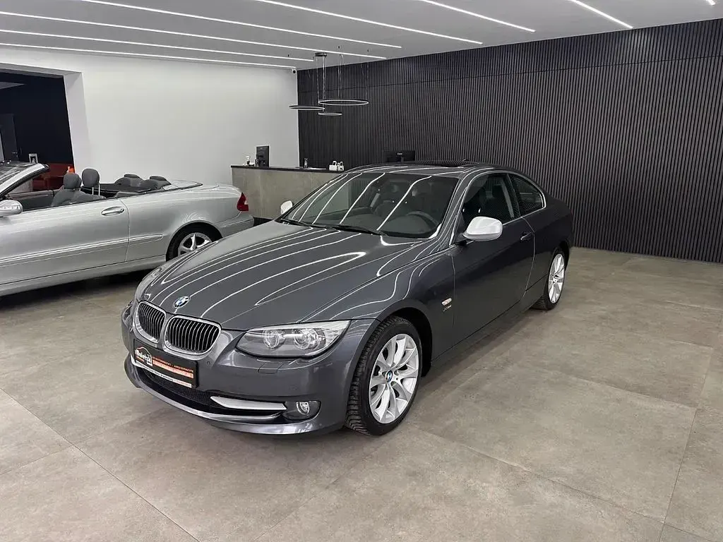 Gebraucht BMW 330 Comfort Edition 245 PS (180 kW) 2013 Mineralgrau Coupé