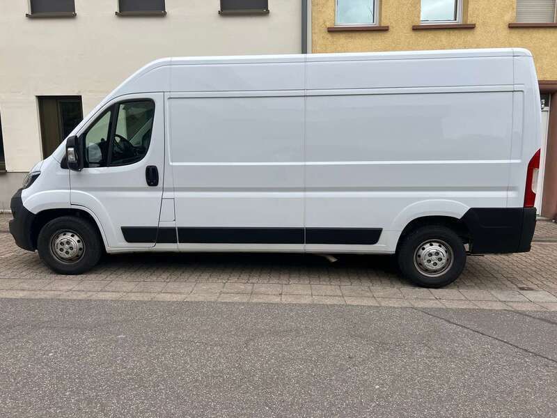 Weiß Gebraucht 2022 Peugeot Boxer S Van | 29.500 € - Bild 1/4