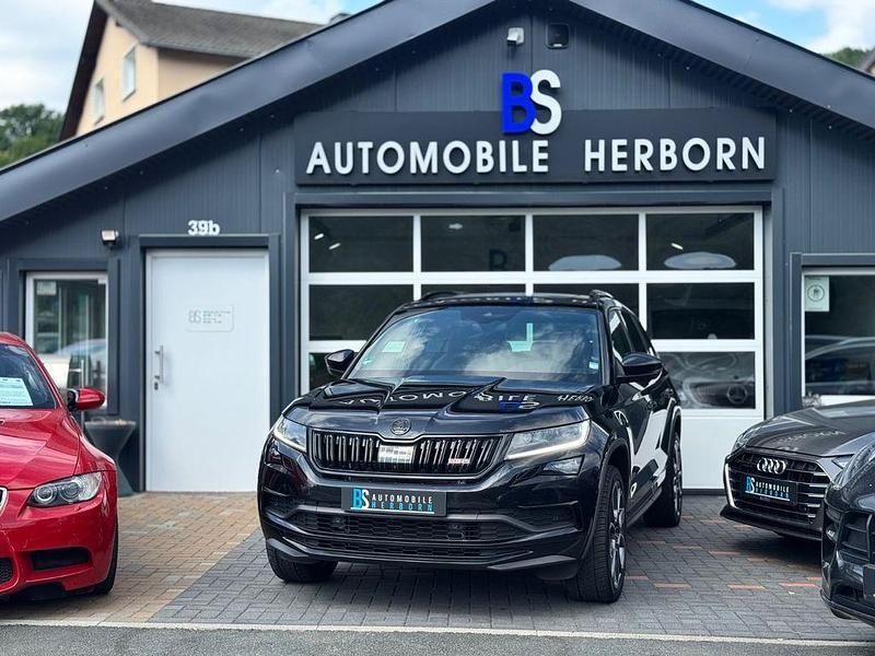 Schwarz Gebraucht 2018 Skoda Kodiaq RS SUV | 29.990 € (Etwas zu teuer) - Bild 1/4