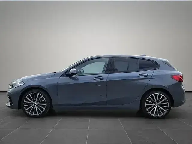 Gebraucht BMW 120 Shadowline 190 PS (139 kW) 2023 Grau Kleinwagen