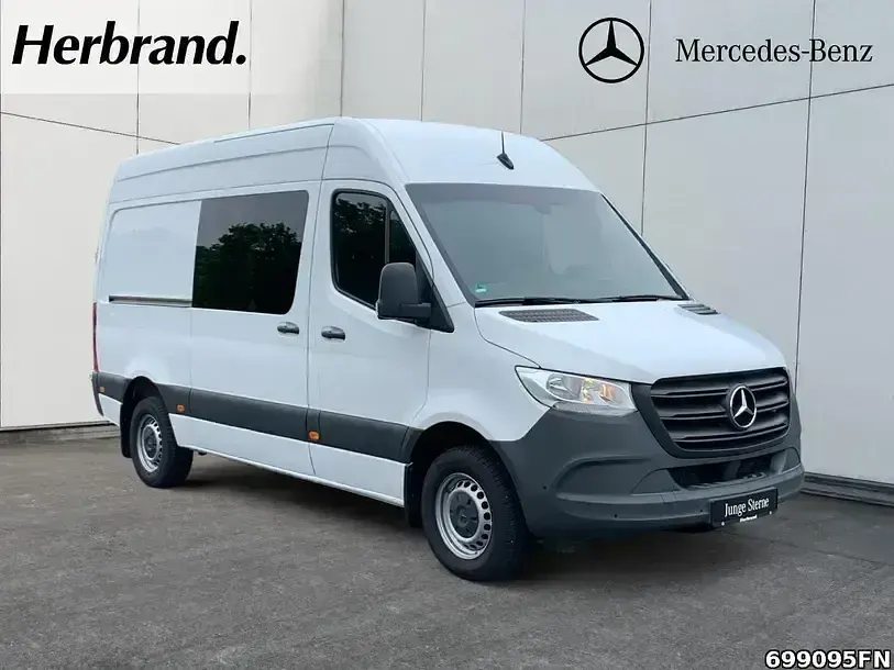 Używany Mercedes Sprinter 150 KM (110 kW) 2022 Biały Van