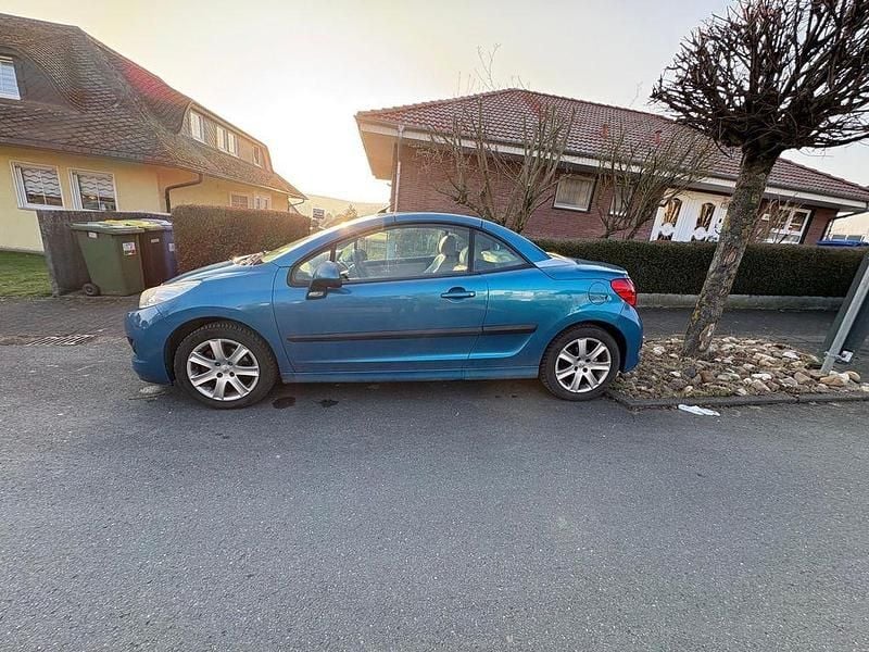 Blau Gebraucht 2009 Peugeot 207 CC Cabrio | 1.600 € (Superpreis) - Bild 1/4