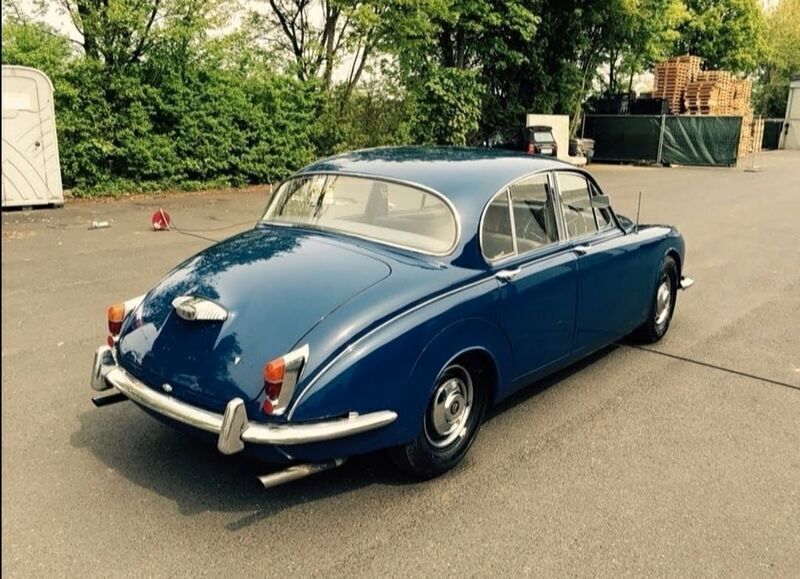 Blau Gebraucht 1967 Jaguar MK II Limousine | 19.950 € - Bild 1/4